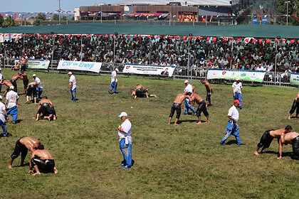 Er Meydanında Dev Randevu! İzmit Atletizm Pisti'nde 1.700 Pehlivan Kol Bağlayacak!