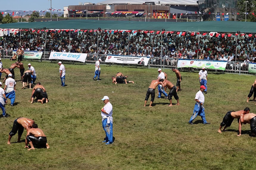 Er Meydanında Dev Randevu! İzmit Atletizm Pisti'nde 1.700 Pehlivan Kol Bağlayacak!