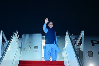 ABD-İran Zirvesinde Kritik Eşik: Pakistan Başbakanı Şerif ve Genelkurmay Başkanı Munir İsviçre'ye Gitti!