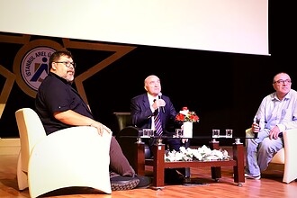 Ali İhtiyar'dan Mafya Dizilerine Tepki: "Türküler Anlamını Yitiriyor"