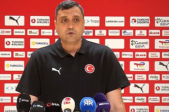 Alper Yılmaz: "Umarım İyi Bir Basketbol Sahaya Yansıtırız"