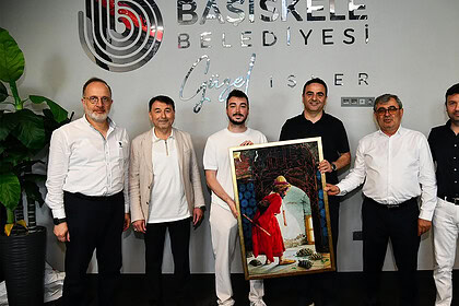 Başiskele'de Esnaf Buluşması: Özlü'ye Anlamlı Tablo