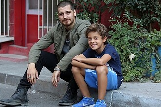 Sosyal Medya Bu Benzerliği Konuşuyor: "Çağantay" İkilisi Yıllar Sonra Yeniden Gündemde