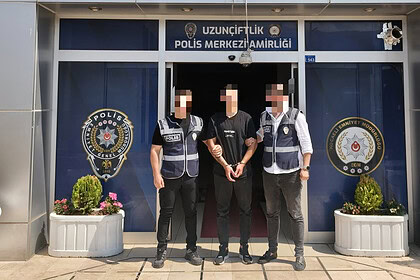 Cezaevi Firarisi Kartepe'de Yakalandı: Tabanca ve 106 Gram Skunk Ele Geçirildi