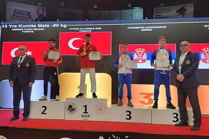 Darıca Belediyesi Sporcularından Uluslararası Başarı: Balkan Karate Şampiyonası'na Damga Vurdular!