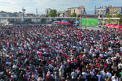 2026 YKS Öncesi Milli Maç Ekranlarına Yasak! Kocaeli ve 81 İlde Dev Ekranlar İptal Edildi!