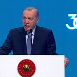 Erdoğan'dan Gençlik Mesajı: Akışa Yön Veren Nesil Yetiştireceğiz