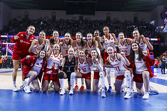 2026 VNL Ankara Etabı: Filenin Sultanları Çin’i Devirdi, 4’te 4 Yaparak Destan Yazdı!