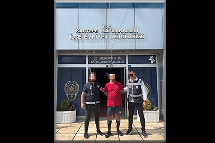 Kocaeli Emniyeti'nden Kaçamadı: 8 Yıl Cezası Bulunan Firari 6 Ayrı Suçtan Aranıyordu!