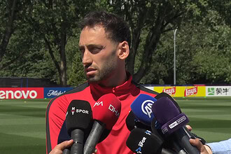 Hakan Çalhanoğlu: "Turnuvanın tadını çıkarmak istiyoruz"