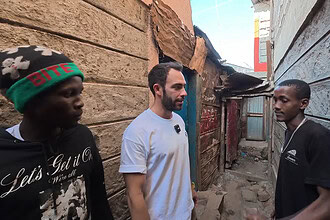 Kuralsız Sokaklar'da Mert Öztürk ile Kenya Kibera ve Kolombiya Cartagena Yolculuğu Bu Akşam Kanal D'de!