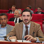 İzmit Belediyesi Meclisi Siyasi Gerginlik: Nazım Gençtürk'ten Okan Karagöz'e Sert Tepki!