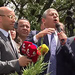 Özgür Özel Meclis Önünde Konuştu: CHP'ye Karşı Yapılmaya Çalışılan Darbeyi Püskürttünüz!