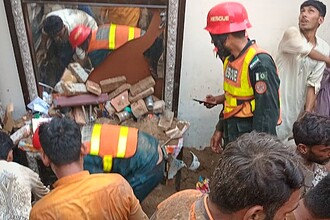 Pakistan'da Dershane Çatısı Çöktü: 14 Çocuk Hayatını Kaybetti