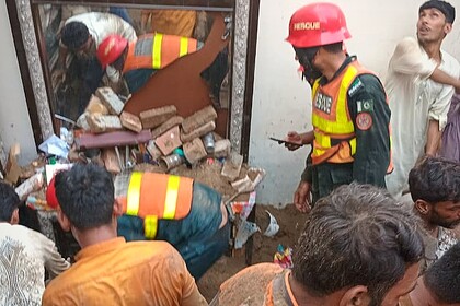 Pakistan'da Dershane Çatısı Çöktü: 14 Çocuk Hayatını Kaybetti