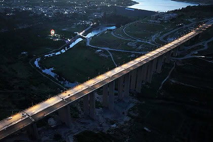 Suriye'de Rastan Köprüsü Yeniden Açıldı: Eş-Şara Törene Katıldı
