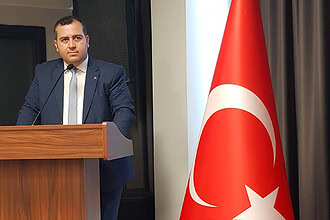 "Tayin Sistemi Kilitlendi": DES'ten Becayiş Çağrısı