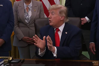 Trump'tan İran Anlaşması: "İmza Töreni Cumartesi Olabilir"