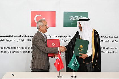 Uraloğlu Riyad'da İmzaladı: 2 Mutabakat, Demiryolu Hamlesi
