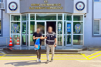 8 Yıl Hapis Cezasıyla Aranıyordu: Uyuşturucu Ticaretinden Aranan Firari Hükümlü Yakalandı!