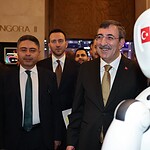 Türkiye Yapay Zekada Dev Sıçrama! Cumhurbaşkanı Yardımcısı Cevdet Yılmaz Yeni Eylem Planı Tarihini Verdi!