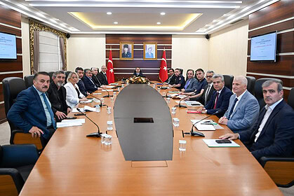 Kocaeli'de YKS Önlemleri Belirlendi: Vali İlhami Aktaş Başkanlığında Kritik Sınav Koordinasyon Toplantısı Yapıldı!