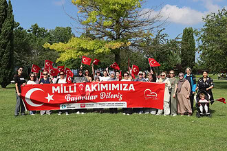 SEKA Park’ta Renkli Görüntüler: Sağlıklı Yaşam Yürüyüşünde A Milli Takım’a Tam Destek!