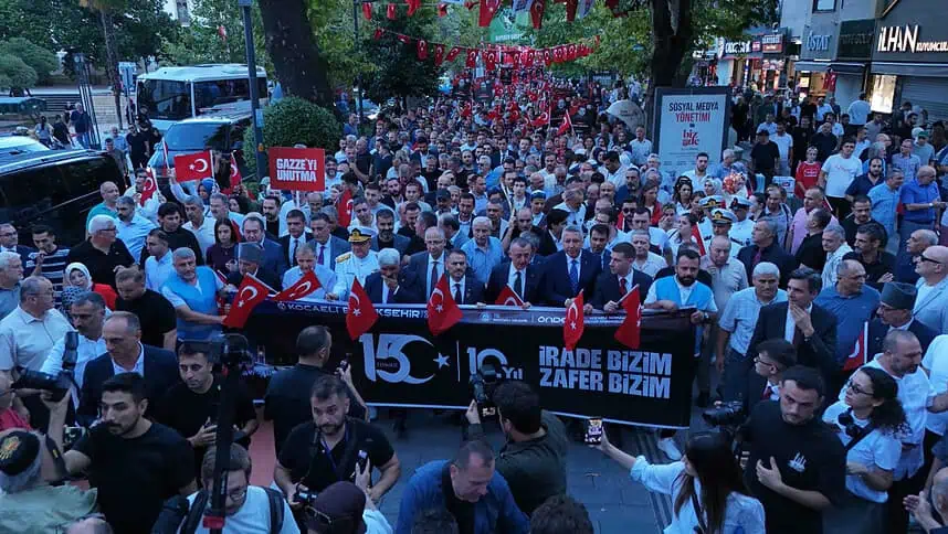 15 Temmuz’un 10. Yılında Kocaeli Tek Yürek Binlerce Vatandaş Kortejde Buluştu