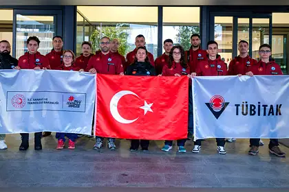 6'ncı Arktik Seferi Başladı: 3 Lise Öğrencisi de Ekipte