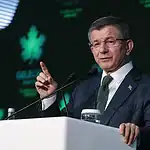 Ahmet Davutoğlu, Gelecek Partisi'nin Siyasi Faaliyetlerini Sonlandırma Kararı Aldıklarını Duyurdu