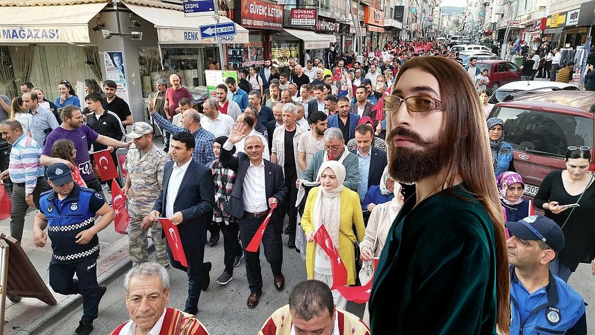 52. Körfez Altın Kiraz Festivali Ne Zaman, Kimler Var? Emre Fel Konseri ve Festival Programı