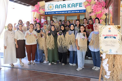 Kadınlar Burada Hem Üretiyor Hem Sosyalleşiyor! Kocaeli’de Kadın Emeğine Değer Katan Yeni Merkez!