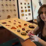 Kocaeli’den Yükselen İlham Veren Başarı: İzmitli Bilgisayar Mühendisi Minyatür Menülerle İş Dünyasının İlgi Odağı Oldu!