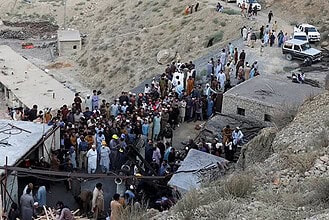 Pakistan'da Kömür Madeninde Metan Gazı Patlaması: 32 İşçi Hayatını Kaybetti!
