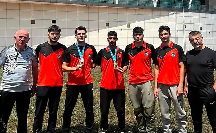 Darıca Belediyesi Eğitim Spor Kulübü’nden U-21 Türkiye Karate Şampiyonası’nda Büyük Başarı!