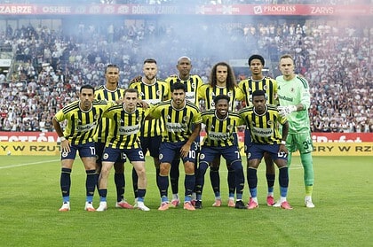 Fenerbahçe, UEFA Şampiyonlar Ligi 3. Eleme Turu'na Yükseldi