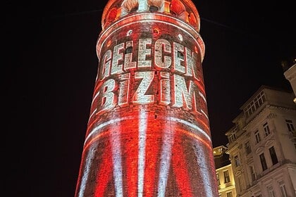 Galata Kulesi'nde 15 Temmuz'a Özel Mapping Gösterisi