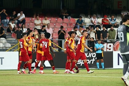 Galatasaray İlk Hazırlık Maçını Farklı Kazandı