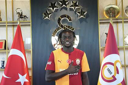 Galatasaray, Lesley Ugochukwu'yu Kadrosuna Kattı