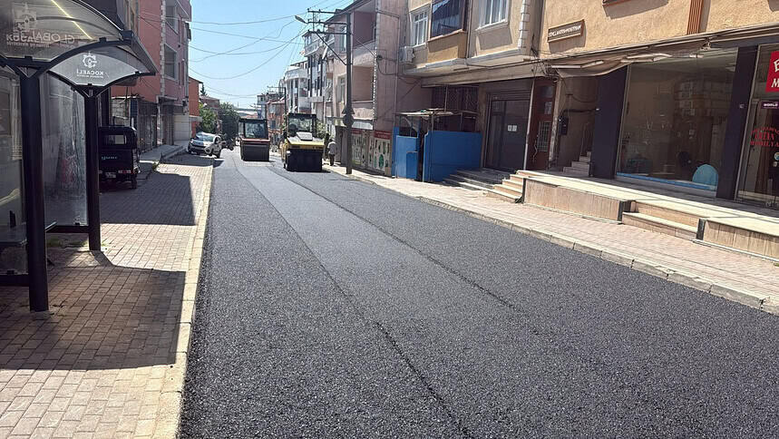 Gebze Beylikbağı Mahallesi’nde Asfalt Çalışması: Sakarya ve Vatan Caddesi Yenilendi!