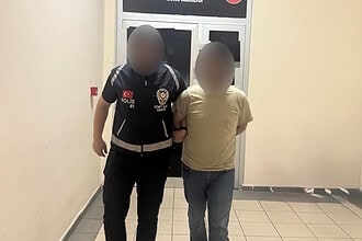 K.K.'ya İzmit'te Nokta Operasyon: Hırsızlık Suçundan 8 Yıl Kesinleşmiş Cezası Bulunuyordu!