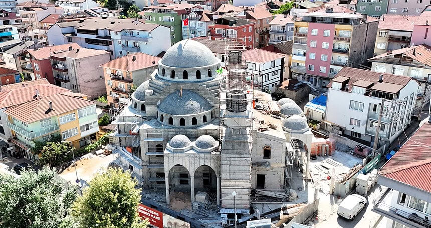 İzmit Kuruçeşme Merkez Cami Gün Sayıyor: Yüzde 54'ü Tamamlandı!