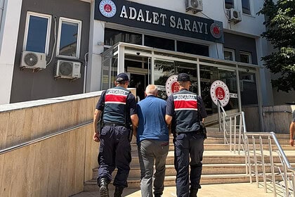 Kocaeli Körfez’de JASAT Operasyonu: Kasten Öldürme Suçundan 25 Yıl Hapis Cezası Bulunan Firari Yakalandı!