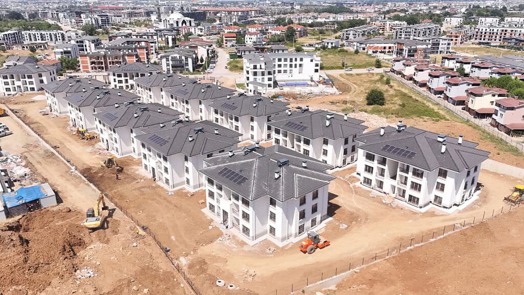 Kartepe Kent Konut Evleri’nde Teslim Heyecanı: 144 Daire İçin Geri Sayım Başladı!