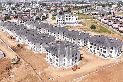 Kartepe Kent Konut Evleri’nde Teslim Heyecanı: 144 Daire İçin Geri Sayım Başladı!