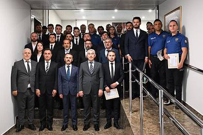 Vali İlhami Aktaş’tan Kocaeli Emniyet Personeline Başarı Belgesi Takdimi!