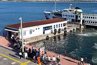 Cumartesi Akşamlarının Vazgeçilmezi Oldu! İzmit Körfezi'nde Mehtap Turuna Yoğun İlgi!