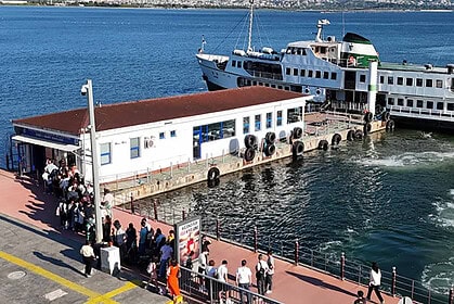 Cumartesi Akşamlarının Vazgeçilmezi Oldu! İzmit Körfezi'nde Mehtap Turuna Yoğun İlgi!