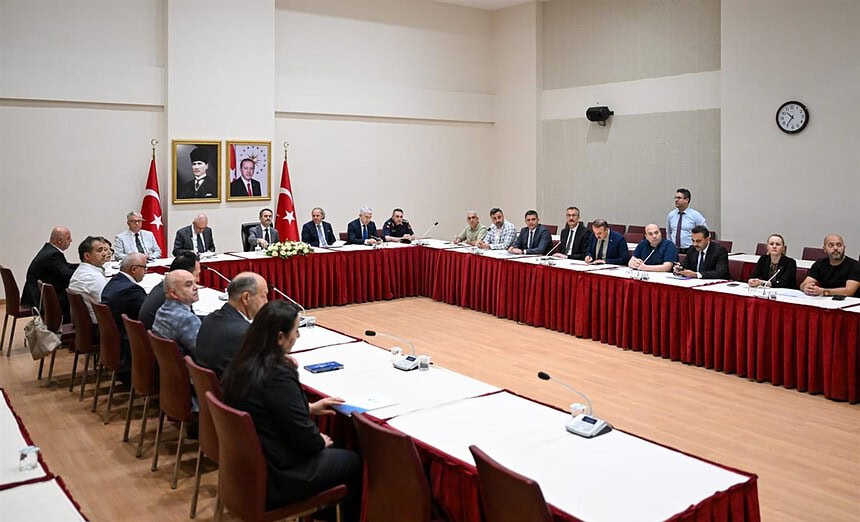 Vali İlhami Aktaş Başkanlığında Toplandılar: Kocaeli 2026 Mevsimlik Tarım İşçileri Eylem Planı Devreye Giriyor!