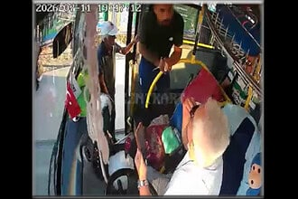 Penseye Silah Süsü Verip Otobüs Şoförünü Tehdit Eden Yolcu Yakalandı!